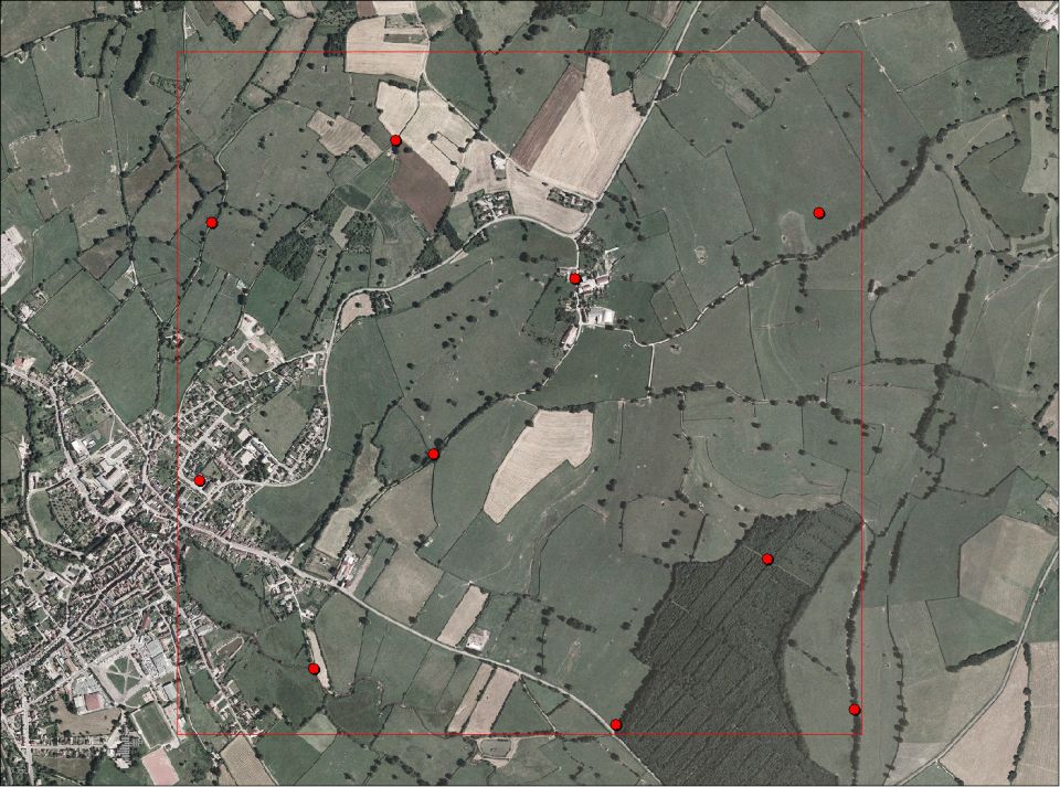 Exemple du carré STOC (2x2km) réalisé par la SHNA sur la commune de Corbigny (58). Les 10 points d'écoute sont répartis sur les différents habitats présents
