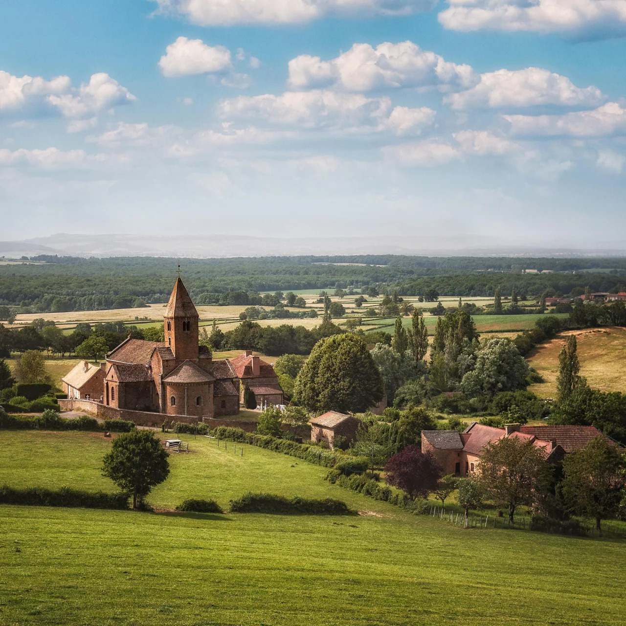 La Chapelle-sous-Brancion © Peter H. (Pixabay) 